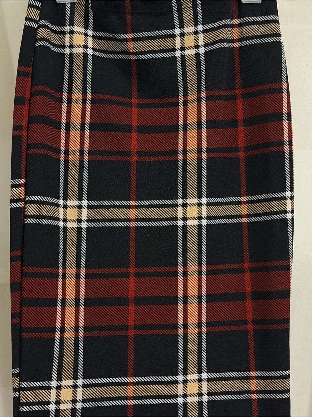 Plaid Pencil Skirt - Black & Red